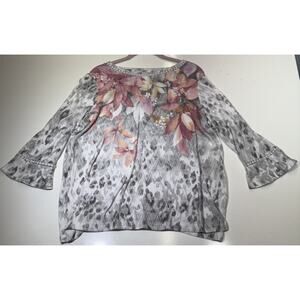 Alfred Dunner floral embellished top 3/4 length sleeves Size Medium
